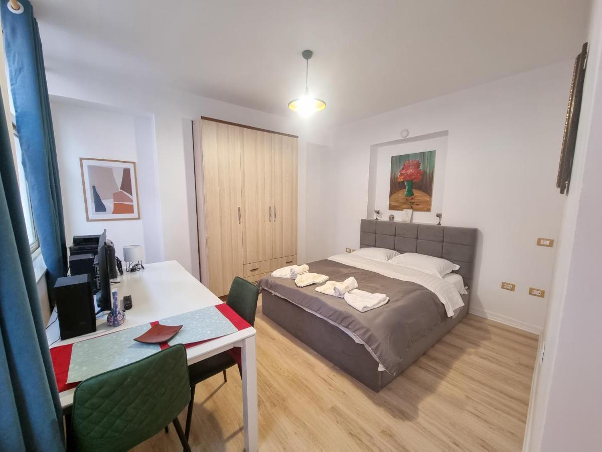 Cozy Apartment In City Center Tirana Exteriér fotografie