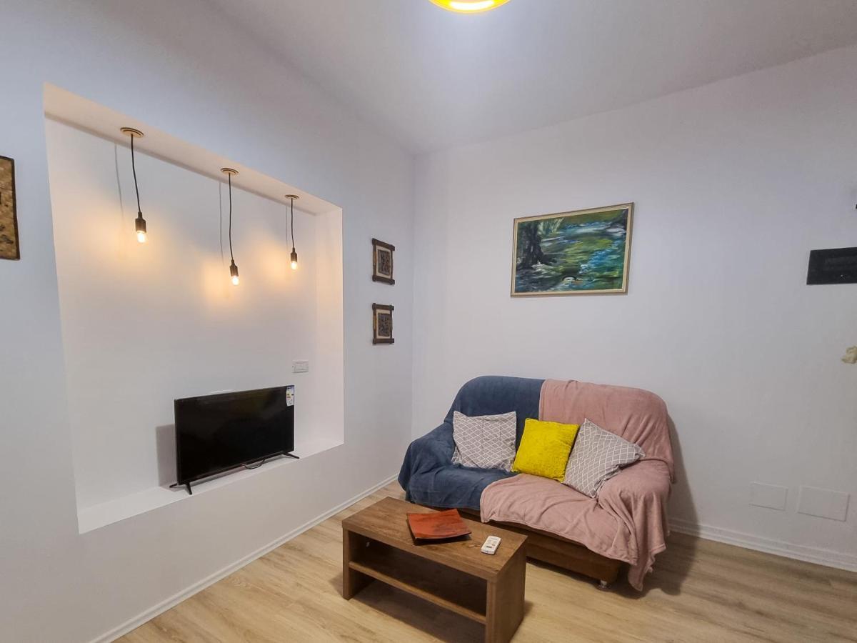 Cozy Apartment In City Center Tirana Exteriér fotografie